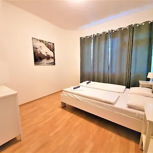 Apartament Epstein, Praga