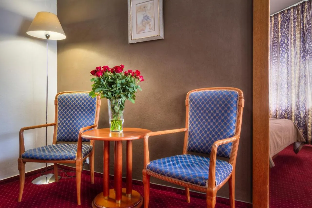 ***  פראג Hotel Harmony צ'כיה