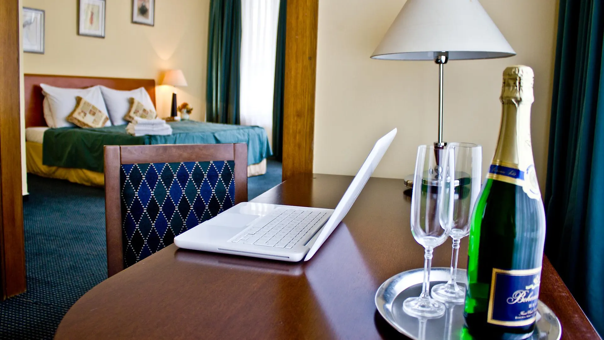 פראג Hotel Harmony