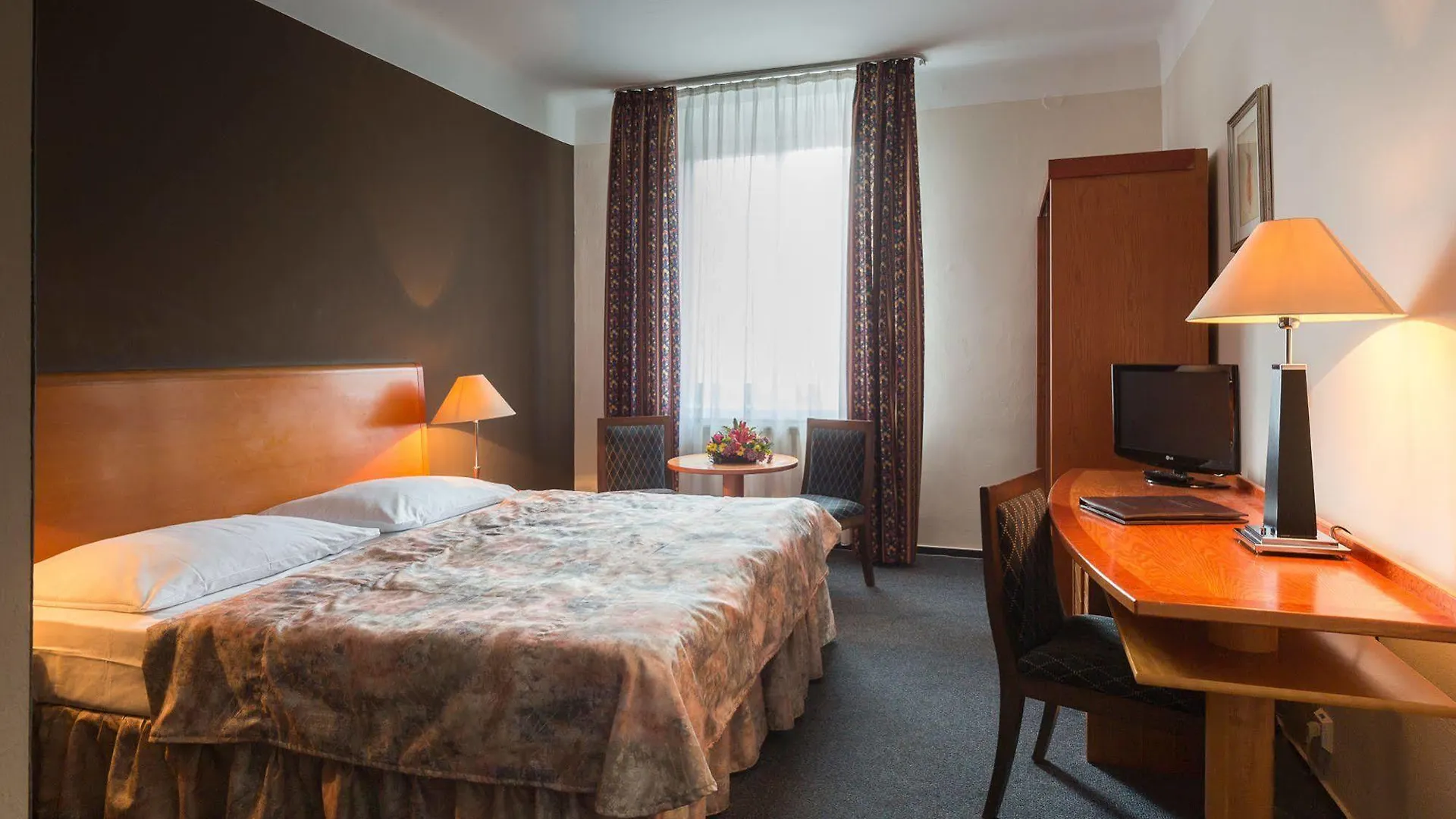פראג Hotel Harmony 3*,  צ'כיה